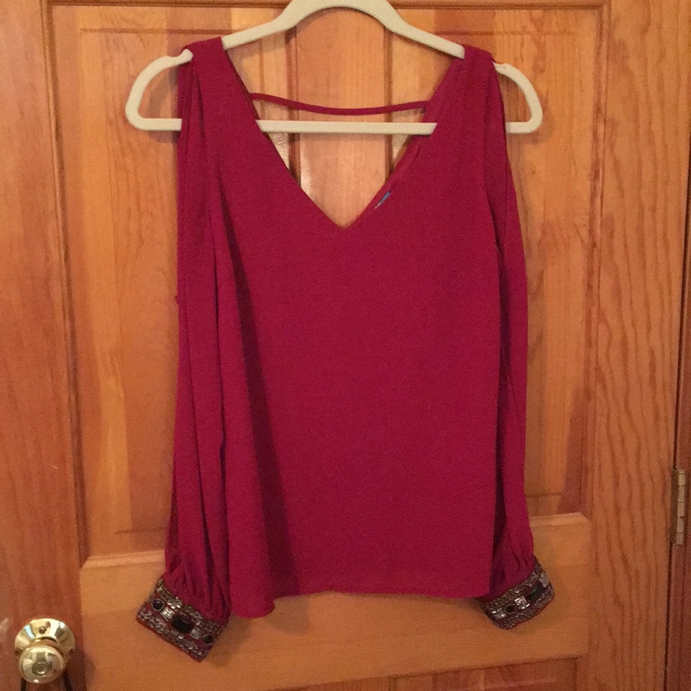 Buttons Burgundy Top!